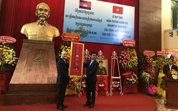 Campuchia truy tặng thiếu tướng Hoàng Thế Thiện Huân chương hoàng gia Sahametrei