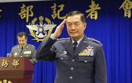 Trực thăng chở quan chức Đài Loan hạ cánh khẩn cấp, tướng không quân mất tích