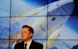 Tỉ phú Elon Musk chịu chơi cho nổ tên lửa 50 triệu đô để thử nghiệm