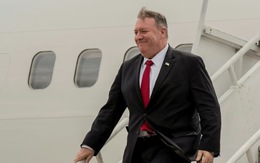 Ngoại trưởng Mỹ Pompeo chửi thề khi bị hỏi liên tục về Ukraine?