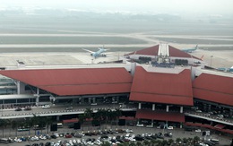 Cách ly 2 hành khách Trung Quốc sốt cao khi bay từ Chu Lai đến Hà Nội