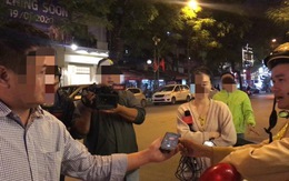 Hà Nội: CSGT không nghe điện thoại 'người thân' của người vi phạm
