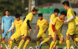 U23 Việt Nam tập rê dắt bóng trước trận gặp UAE