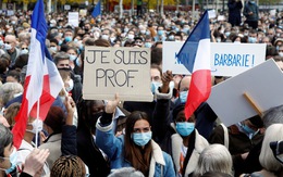 Người Pháp xuống đường: ‘Tôi không sợ, chúng tôi không sợ’