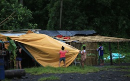 Hàng chục ngàn người Philippines bỏ nhà cửa vì bão Molave