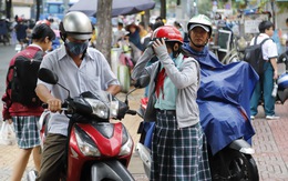 'Đi học quá sớm, con tôi sáng nào đến trường cũng ngáp ngắn ngáp dài'