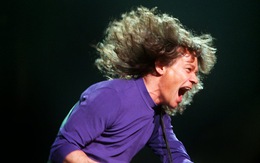 Cây guitar huyền thoại Eddie Van Halen qua đời vì bệnh ung thư