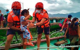 Siêu bão Goni đổ bộ miền Trung Philippines, bắt đầu suy yếu