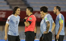 Suarez vắng mặt, Cavani thẻ đỏ, Uruguay thua Brazil 0-2