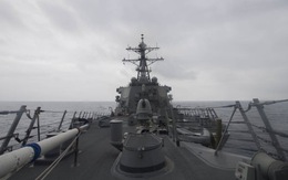 Tàu chiến Nga dọa đâm tàu khu trục Mỹ