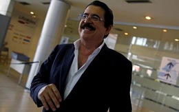Cựu tổng thống Honduras bị tạm giữ ở sân bay vì 18.000 USD trong hành lý