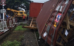 Vụ tàu hỏa tông đứt đôi container do trực ban quên báo tàu cho gác chắn