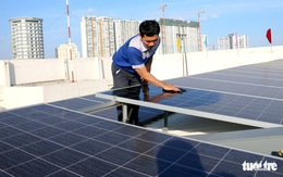 Thủ tướng chỉ đạo rà soát việc tiêu thụ điện giảm, phải cắt nguồn mặt trời