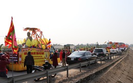 Rước tượng Phật hoàng Trần Nhân Tông vượt 2.000km từ Nam Định đến Tiền Giang