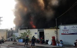 Cháy lớn nhà xưởng tại quận Bình Tân