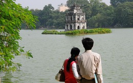 'Hạ cánh tình yêu' dẫu muộn mằn