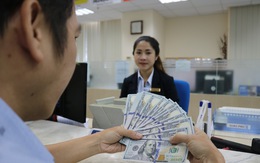 USD bật tăng mạnh, ngoại tệ ‘lạ’ giảm sâu