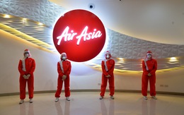 AirAsia công bố đồng phục tiếp viên hàng không ‘kín mít’ có một không hai