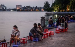 Việt Nam sau giãn cách và 'thành phố của những nụ cười' trong mắt khách Tây