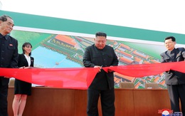 Hình ảnh ông Kim Jong Un xuất hiện trở lại sau những đồn đoán sức khỏe