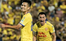 Đỗ Merlo 'nổi khùng' với cựu tuyển thủ U23 Việt Nam vì thi đấu quá cá nhân