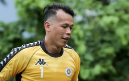 Thủ môn Tấn Trường tiết lộ đến Hà Nội FC sau cuộc gọi của Trần Tiến Anh