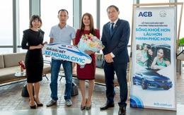AIA Việt Nam và ACB trao thưởng Honda Civic cho khách hàng tại Hội An
