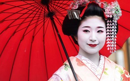 Bí mật đằng sau khuôn mặt trắng như sứ của Geisha Nhật Bản