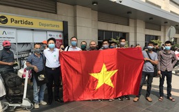 309 công dân Việt Nam từ Angola về nước, cách ly ở Quảng Ninh