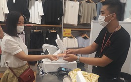 Dùng thẻ Sacombank được hoàn 50% khi mua sắm tại Uniqlo Vincom Center Landmark 81