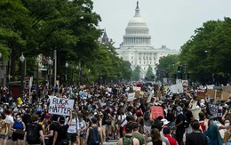 Sau hơn chục ngày biểu tình, số ca nhiễm virus corona ở Mỹ lại tăng