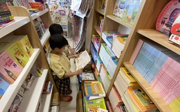 Giá sách giáo khoa mới đắt gấp 2 - 3 lần: TS Nguyễn Hoàng Chương 'xin thưa với bộ trưởng'