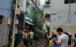 Nhà khóa trái cửa ở Tân Bình bất ngờ phát cháy, công an đang phong tỏa