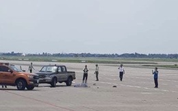 Nhân viên vệ sinh bị xe bán tải tông chết trong sân bay Nội Bài