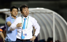 Sau hai tuần xin nghỉ, HLV Chung Hae Soung trở lại dẫn dắt CLB TP.HCM