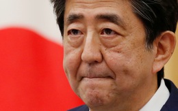 Trong mùa dịch, Thủ tướng Abe đã làm việc 5 tháng liên tục