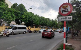 Hà Nội cấm taxi, xe hợp đồng trên 10 tuyến phố