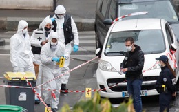 Nghi phạm nói tấn công bằng dao tại Paris nhắm vào tạp chí Charlie Hebdo