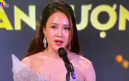 VTV Awards 2020: 'Hoa hồng trên ngực trái' đại thắng, Hồng Diễm 'lên ngôi'