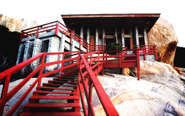 Ngắm ngôi nhà 'Anh hùng' xây trên vách đá Ninh Thuận