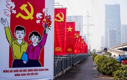Thủ đô Hà Nội rực rỡ mừng Đại hội Đảng