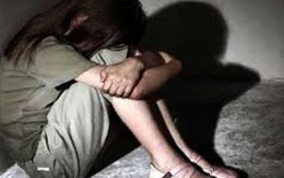 Bắt tạm giam người bố hiếp dâm con ruột từ năm 2017 đến nay