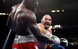 Lần thứ hai knock-out Wilder, Tyson Fury bảo vệ thành công đai WBC hạng nặng