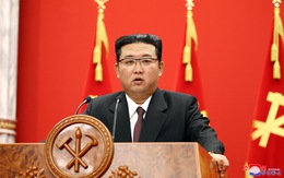 Ông Kim Jong Un khẳng định Triều Tiên phát triển vũ khí là cần thiết