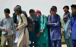 Người dân Afghanistan tìm đường vượt biên qua ngõ Iran