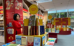 Trưng bày sách lý luận chính trị của Tổng bí thư Nguyễn Phú Trọng và nhiều tác giả