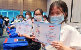 302 suất học bổng 'Tiếp sức đến trường' trao tặng học sinh, tân sinh viên Phú Yên