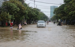 Phú Yên - Bình Định: 8 người chết do lũ, hàng chục ngàn nhà dân vẫn còn ngập lụt
