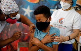 70% dân Mỹ tiêm 2 mũi vắc xin, Thái Lan tiêm đến 800.000 liều mỗi ngày