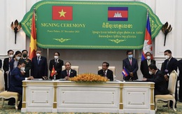 Chủ tịch nước thăm Campuchia: Đẩy mạnh hợp tác, sớm hoàn thành phân giới cắm mốc